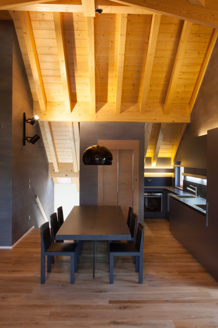 Casa di montagna P moderne-spisestue
