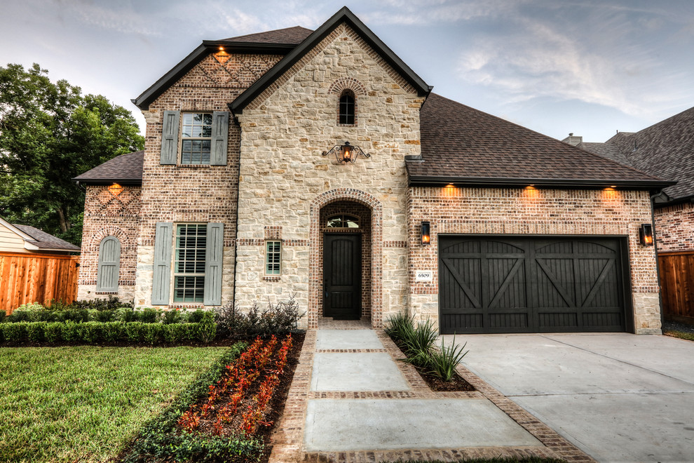 Inspiration for a transitional exterior home remodel in Houston