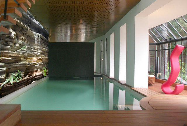 Wandianna contemporary-pool