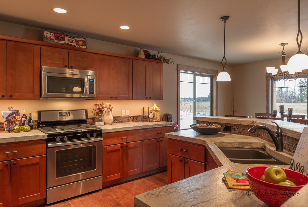Example of a large mountain style kitchen design