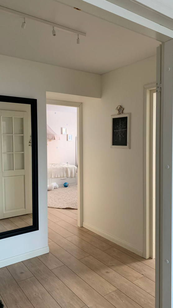 Прихожая Яркий Сканди