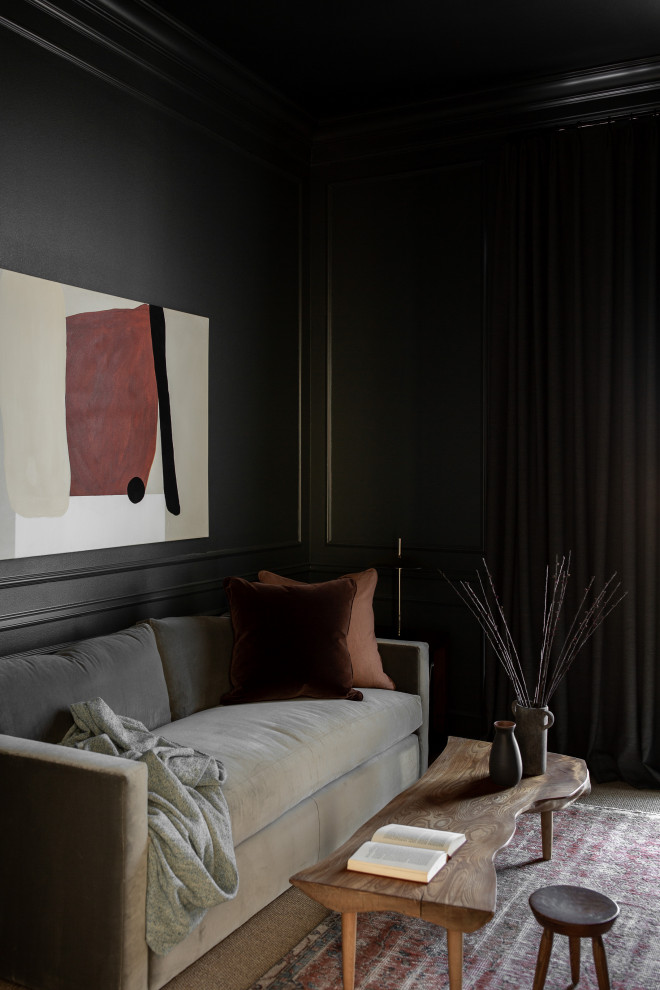 Example of a transitional home design design in Austin