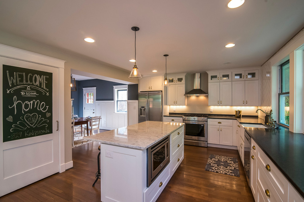 Kitchen - transitional kitchen idea in Baltimore