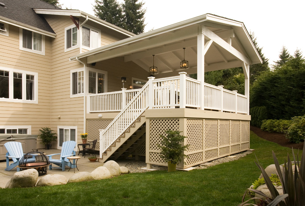 Photo of a contemporary verandah in Seattle.