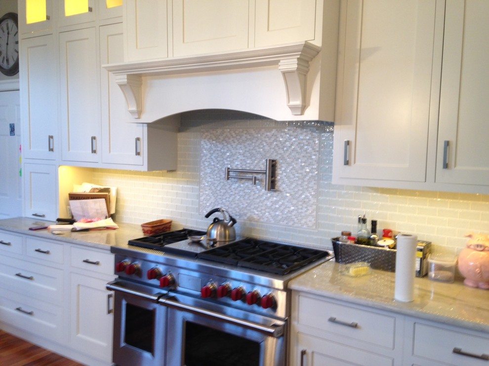 Inspiration for a transitional kitchen remodel in Baltimore