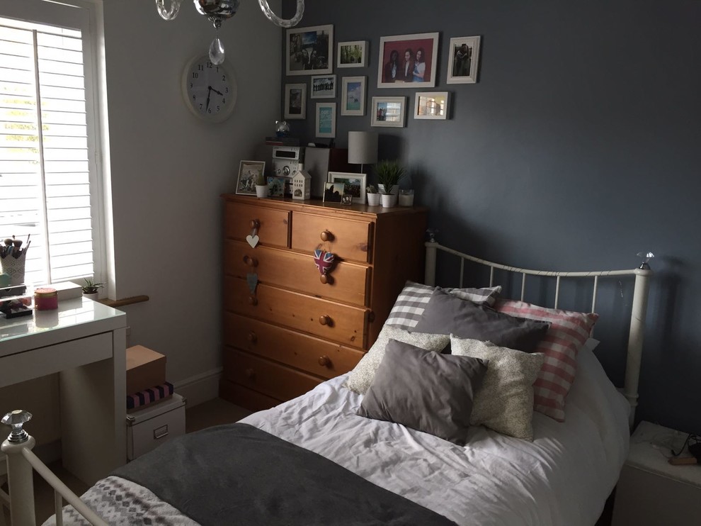 Decluttering a teenager's room