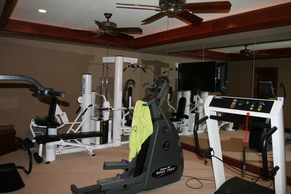 This is an example of a traditional home gym in DC Metro.