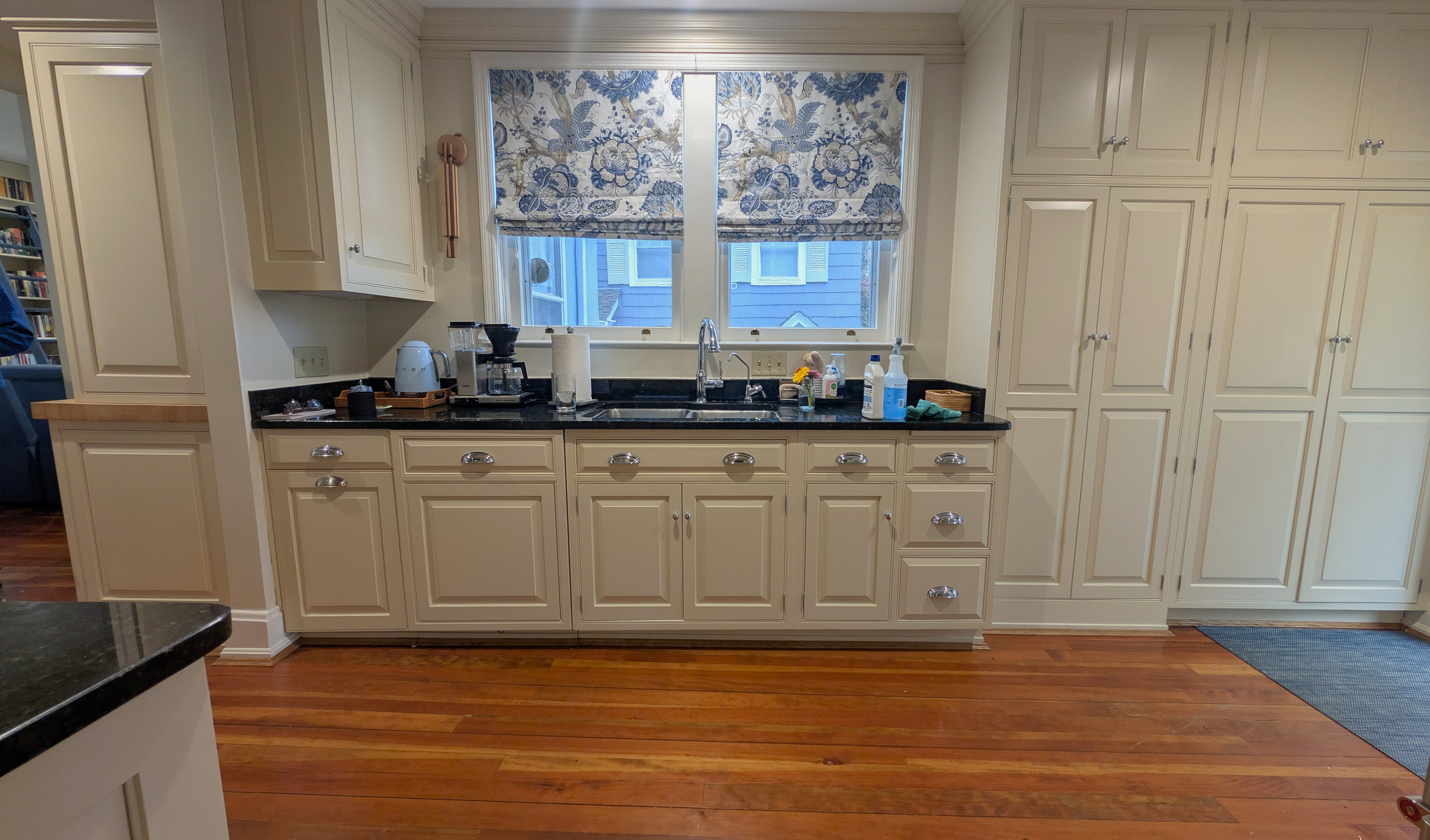 Cottage on Peasenhall- Custom Roman shades