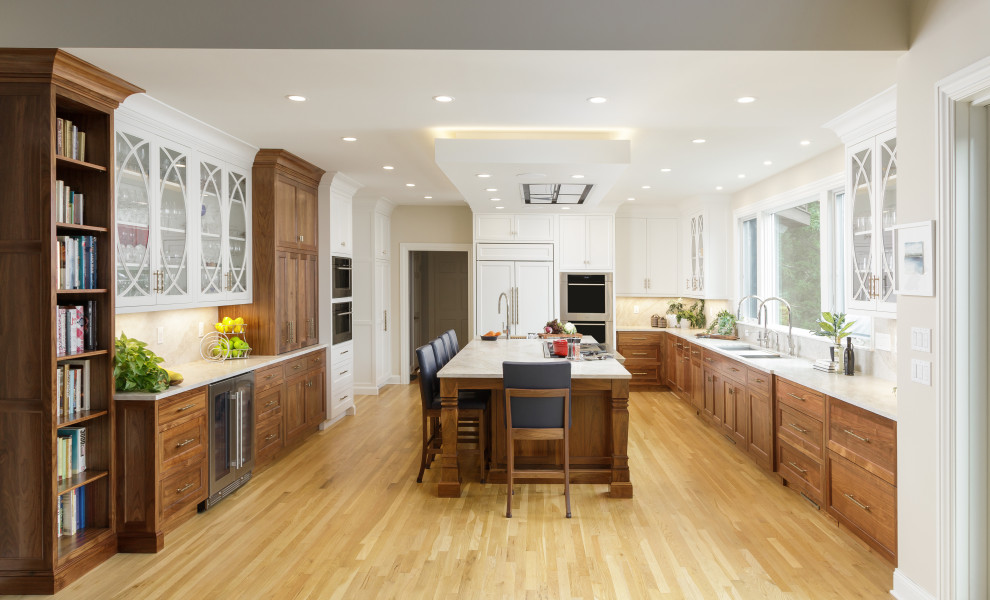 Kitchen - transitional kitchen idea