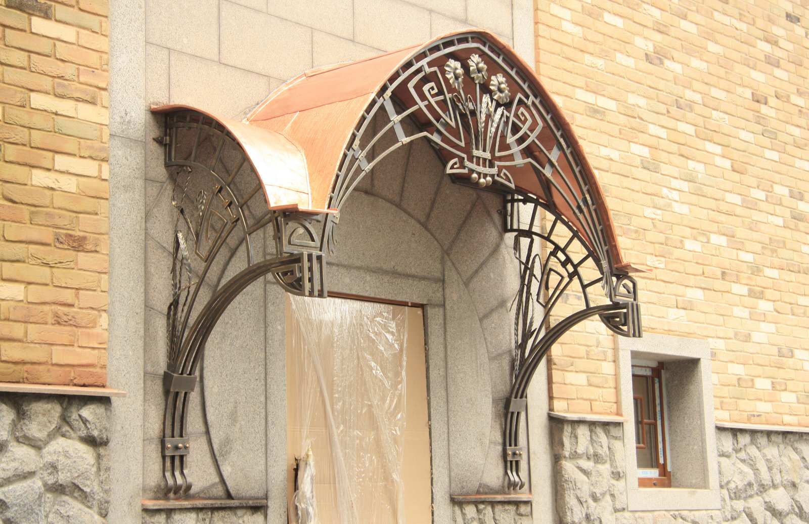 Кованые козырьки, навесы