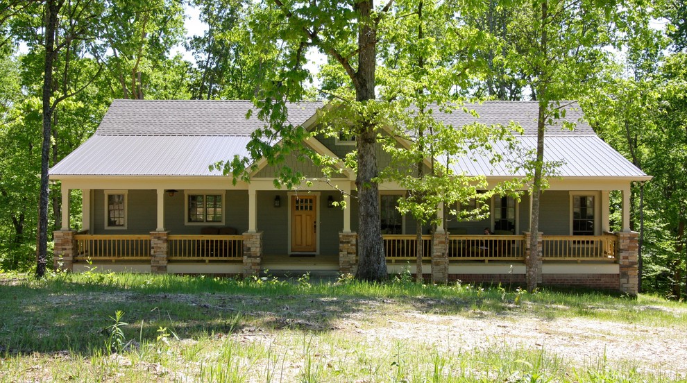 This is an example of a traditional exterior in Nashville.