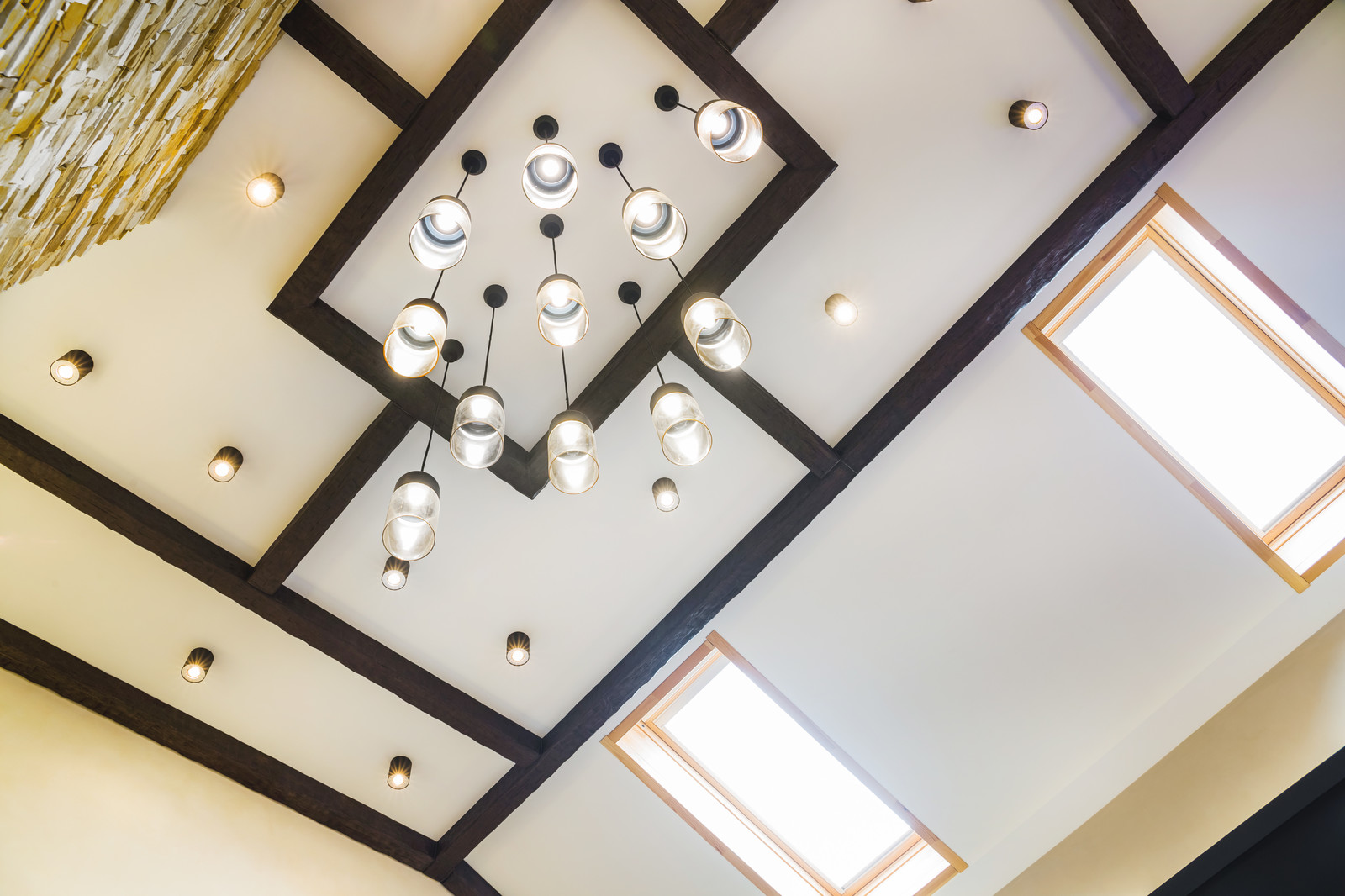 Проект дома в современном стиле с элементами арт деко.