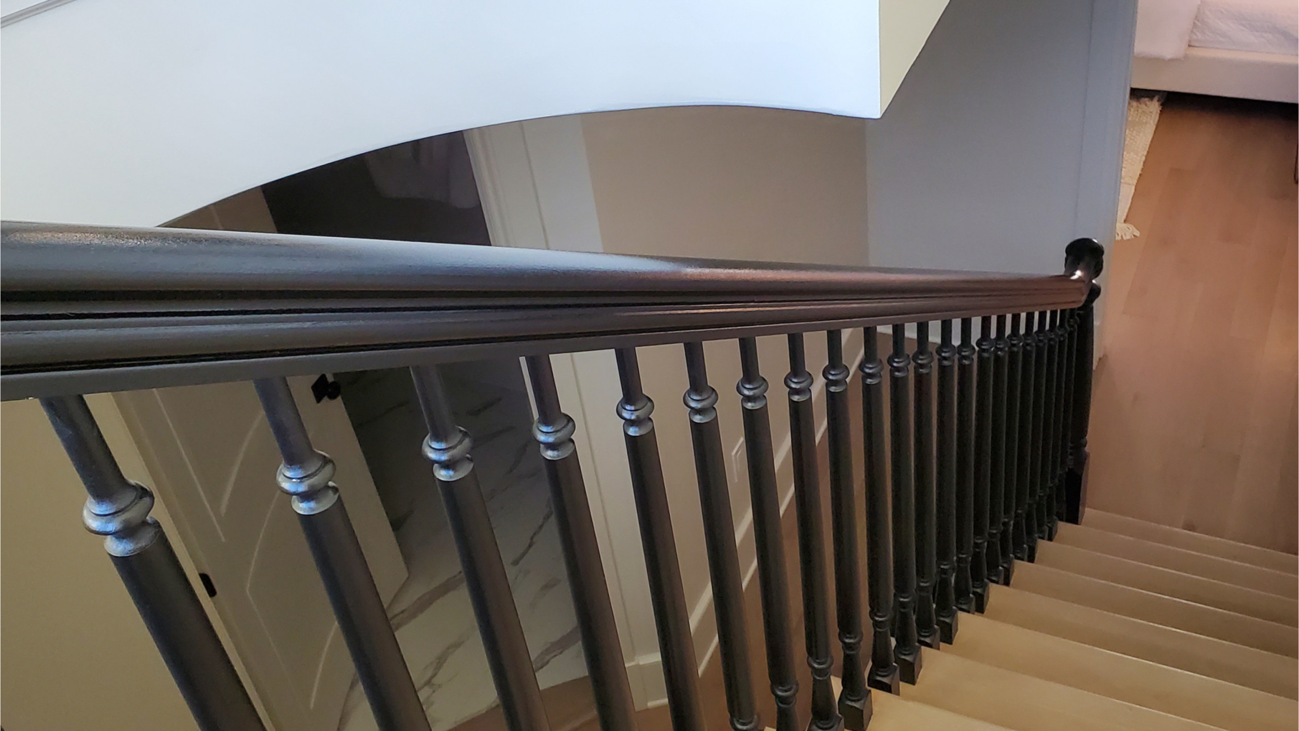 Project #154 | Classic & Chic Wood Railing