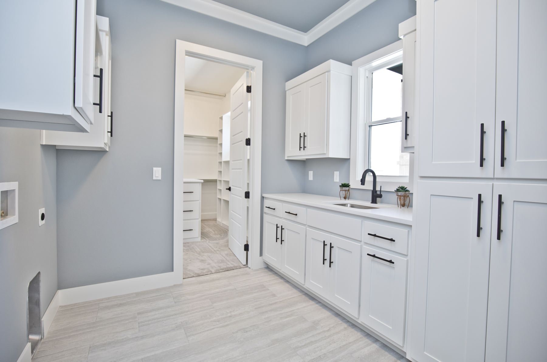 ST142_4306 S 86th Street