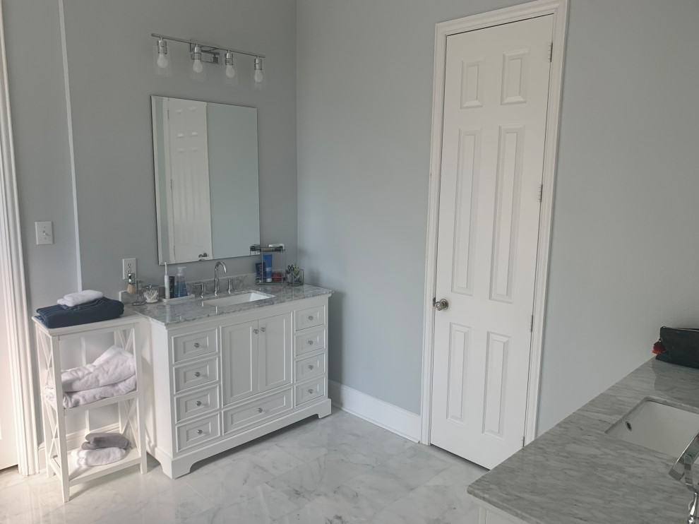 Murphy Master Bathroom