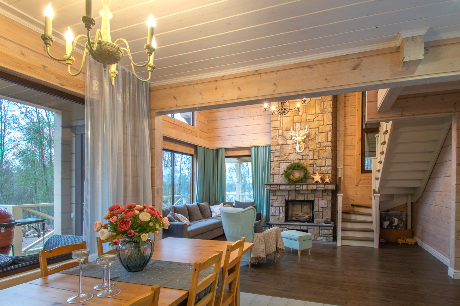 Дом на берегу озера в деревне Силино