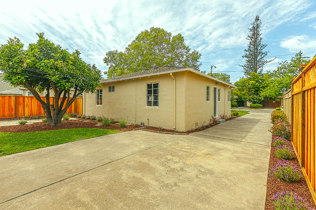 backview contemporary-exterior