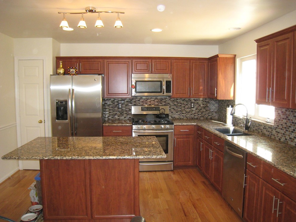 Inspiration for a timeless kitchen remodel in Baltimore