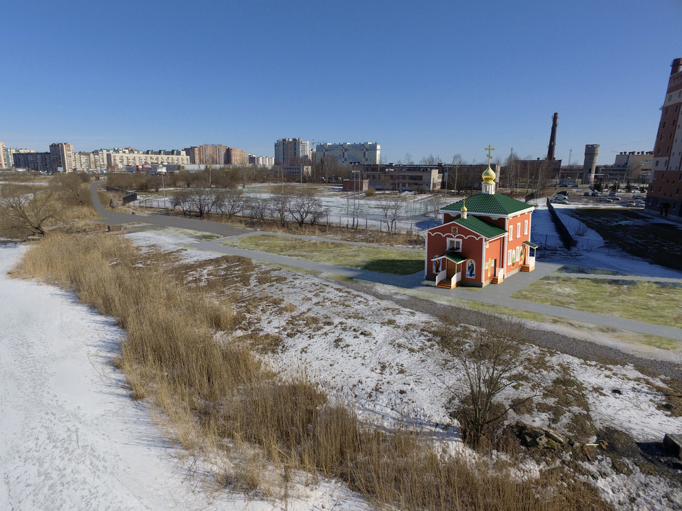 Небольшой храм под Санкт-Петербургом