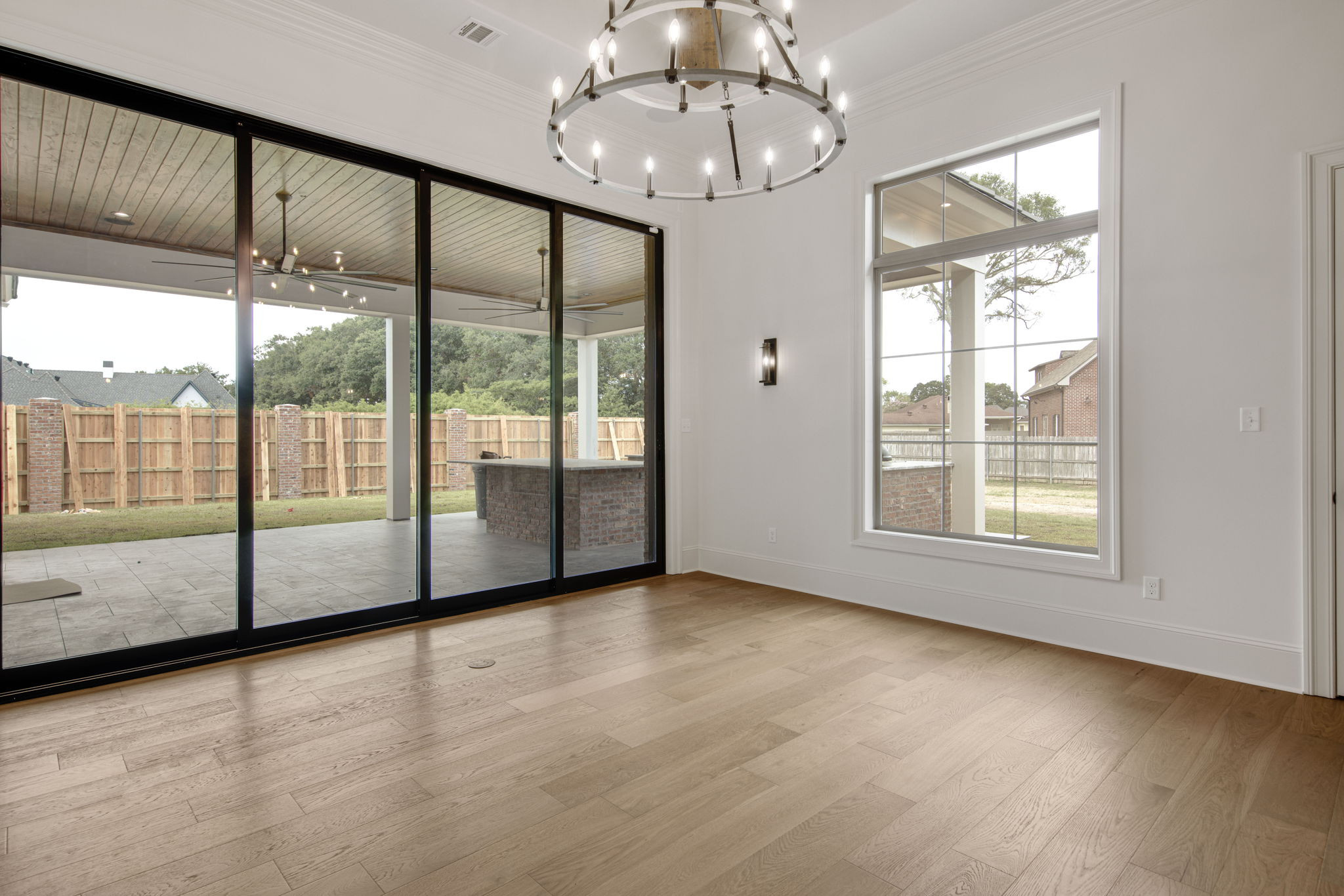 Allamand Residence