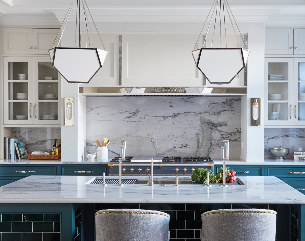 Inspiration for a transitional kitchen remodel in Chicago