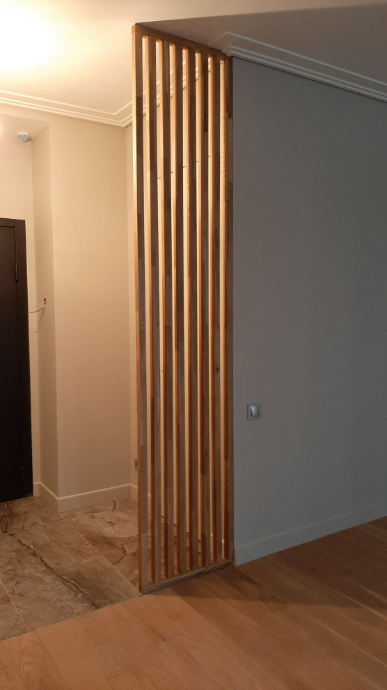 Реечные перегородки из сращенного дуба, покрытие масло