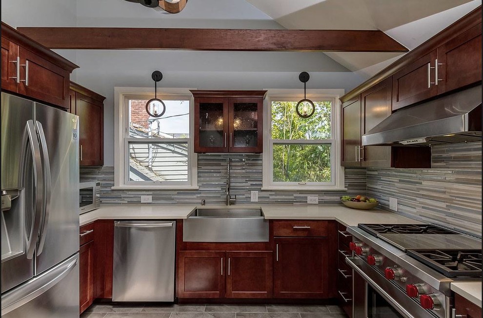 Mid-sized transitional kitchen photo in Seattle