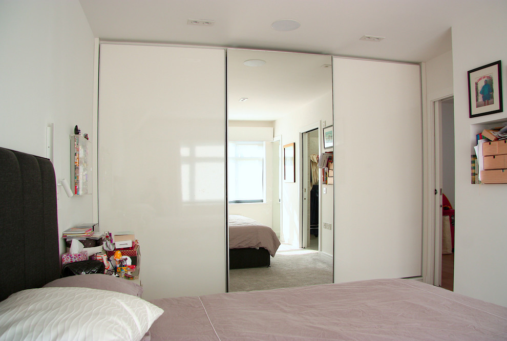 Mirror Gloss Sliding Wardrobe