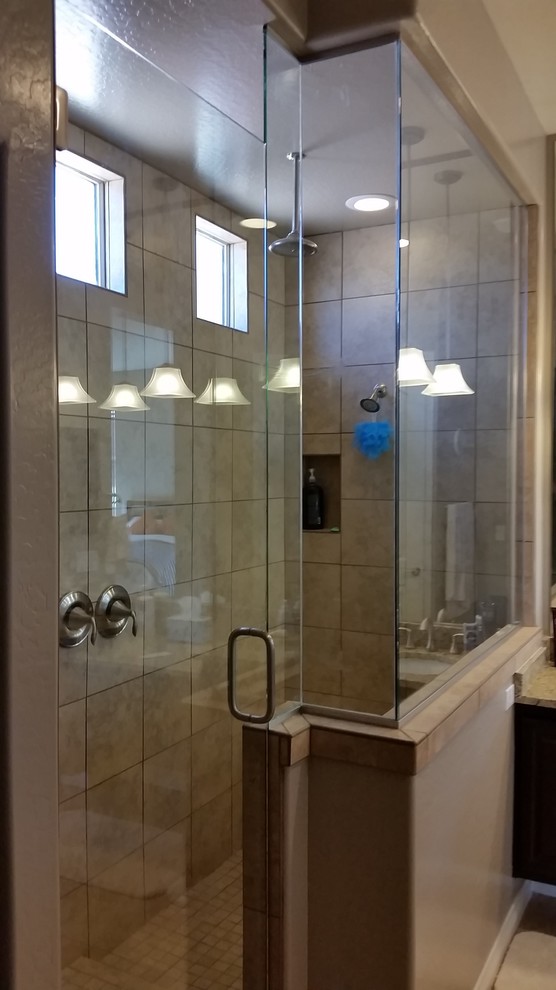 Transitional bathroom photo in Phoenix