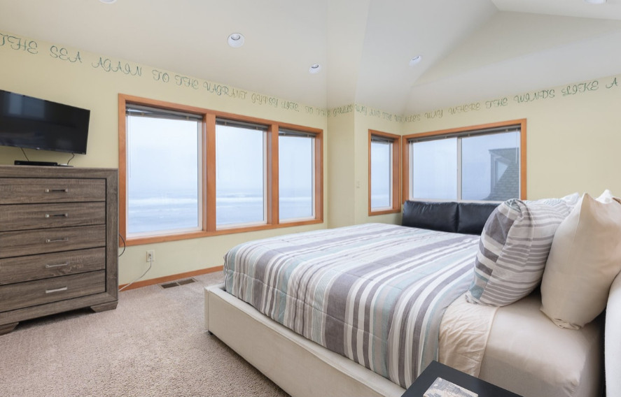 "Beach Me" Lincoln City, OR Short-term Rental Remodel