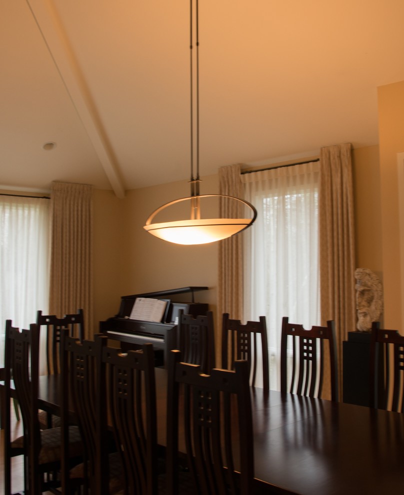 Dining room - transitional dining room idea