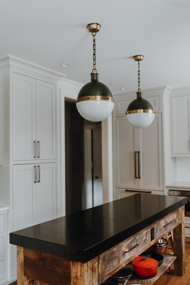 Inspiration for a transitional kitchen remodel in Cleveland