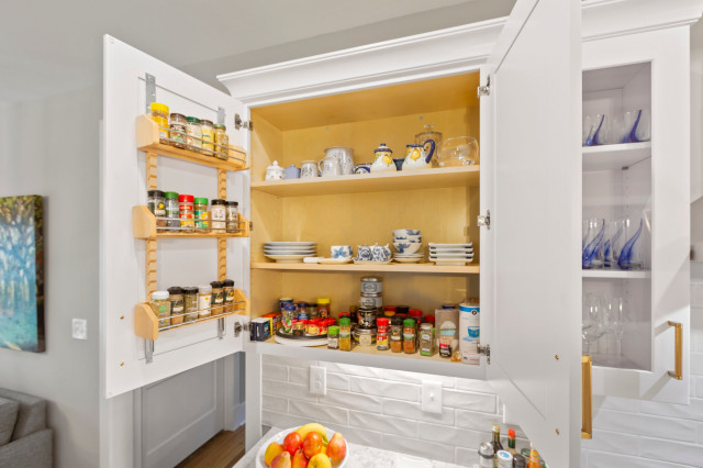 Transitional Kitchen Design Williamsburg, VA | Reico transitional-kitchen
