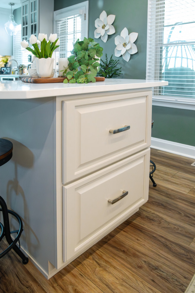 Farmhouse Style Kitchen