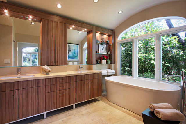 Villa Park Home modern-badezimmer