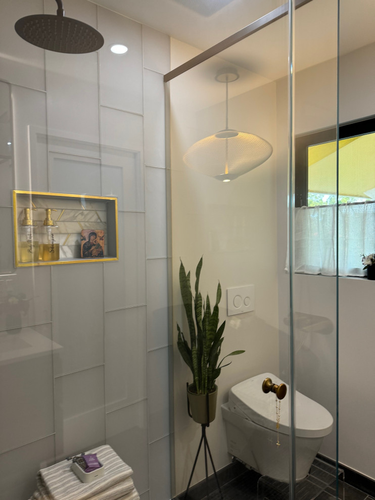 Calming Master Bathroom in Alameda