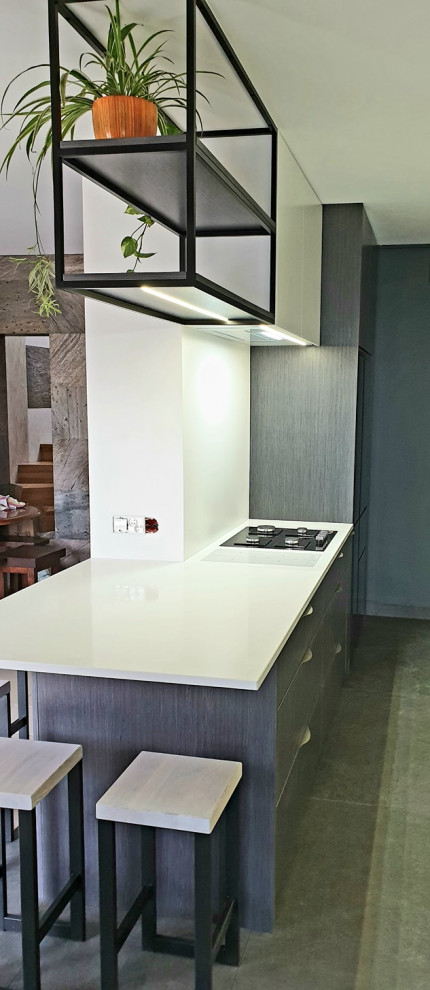 Mid-sized minimalist kitchen photo in New York