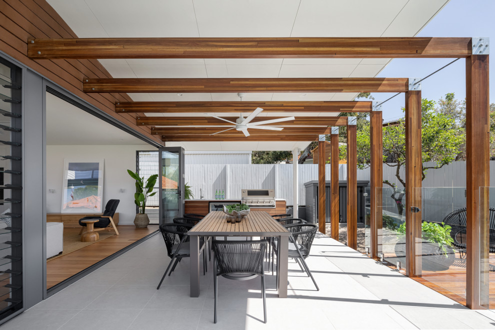 This is an example of a contemporary porch design in Brisbane.