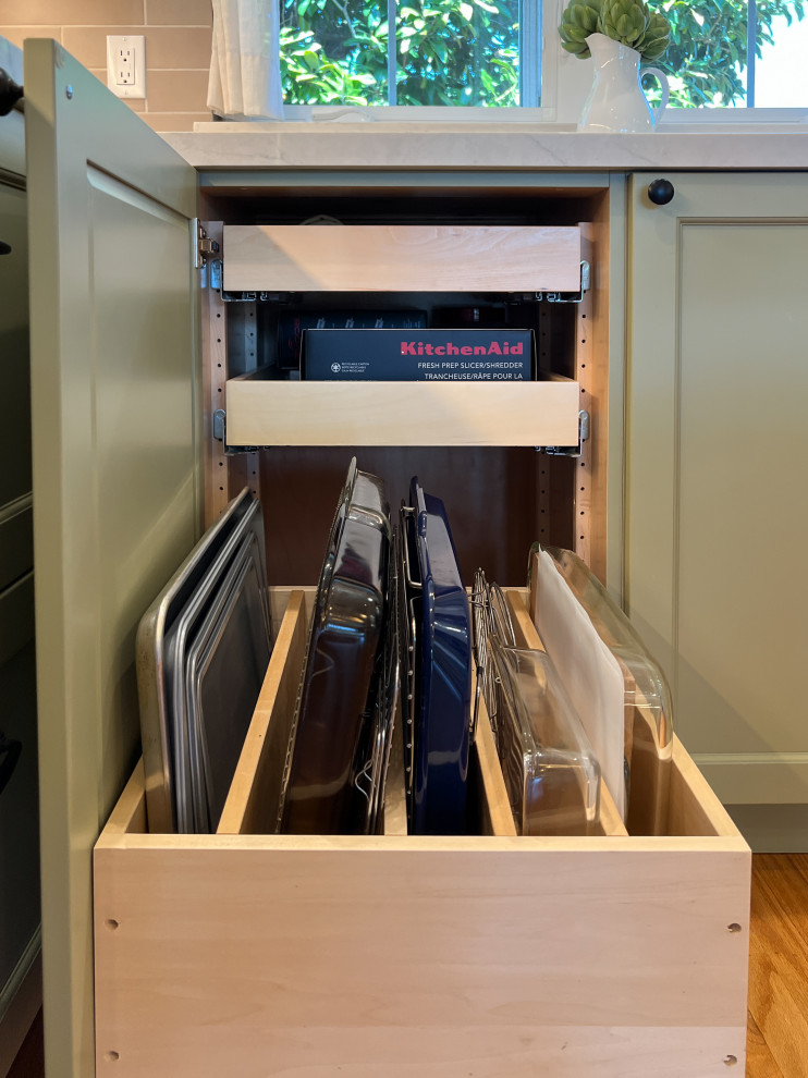 Rosemary Sprig & White