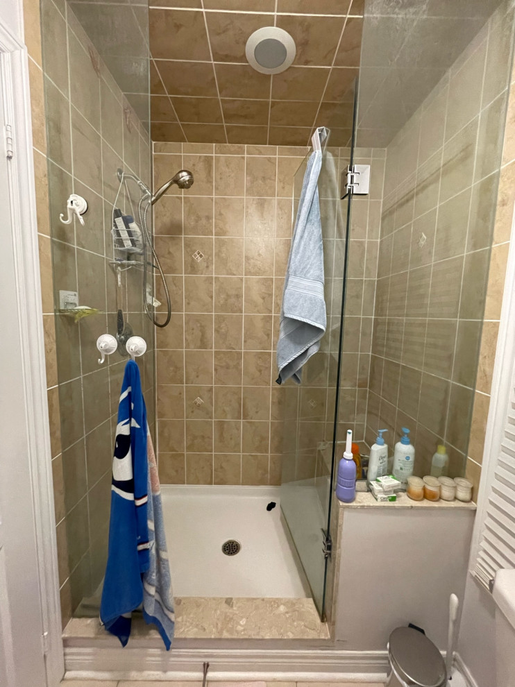 sliding shower doors vs push in swing door