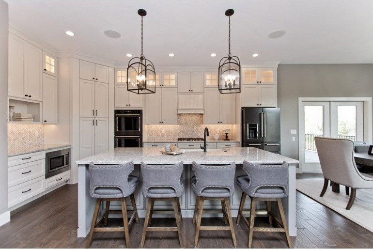 Transitional kitchen photo in Cedar Rapids
