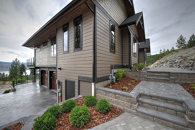 Inspiration for a craftsman home design remodel in Vancouver