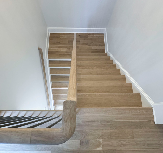 Project #116 | Elegant Curved Staircase klassisch-modern-treppen