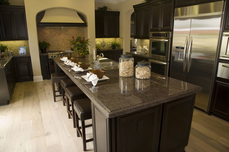 Example of a transitional kitchen design in Miami
