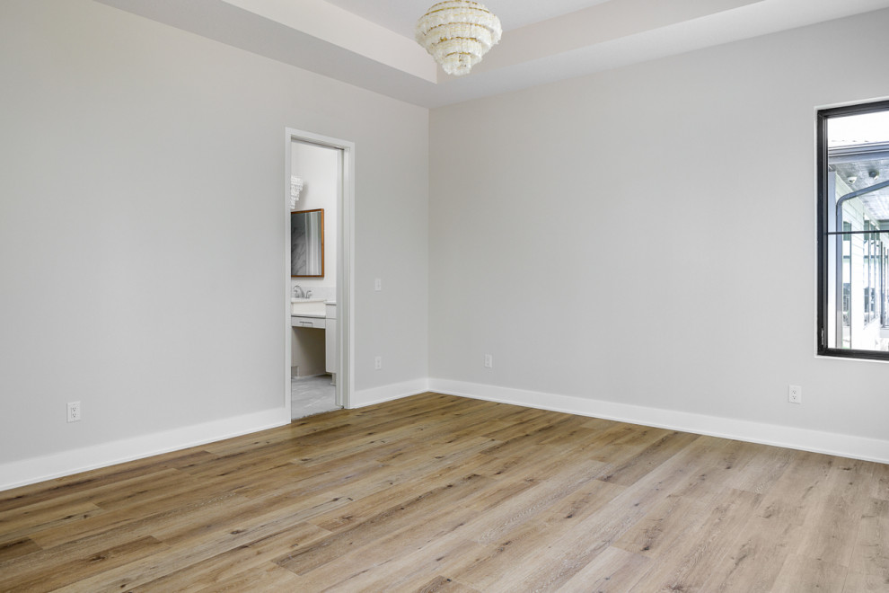 Home design - transitional home design idea