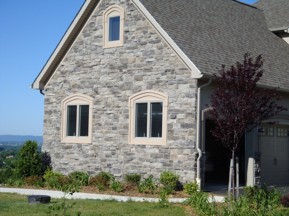 Example of a mountain style exterior home design in DC Metro