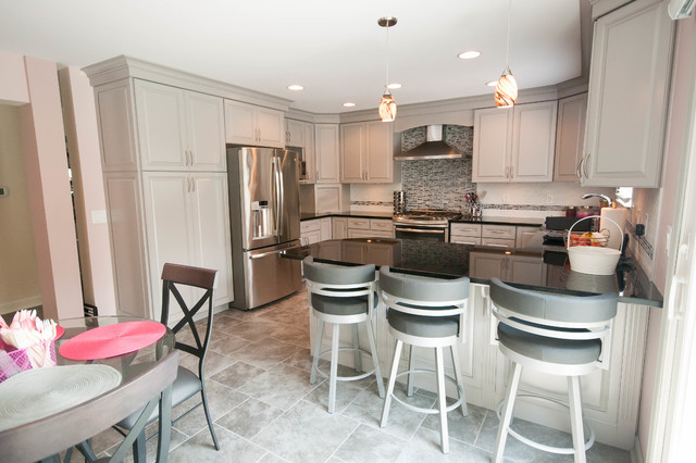 Custom Kitchen modern-kueche