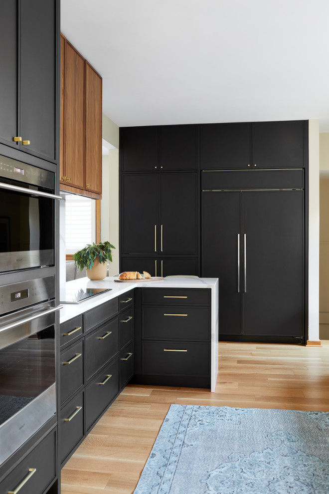 Kitchen - transitional kitchen idea