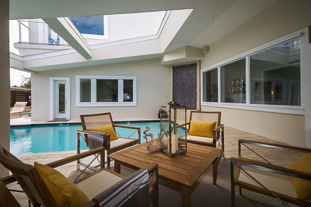 Interior decorating contemporary-pool