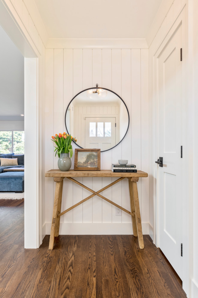 Transitional home design photo in San Francisco
